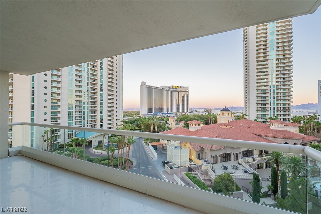 2747 Paradise Road Unit: 605