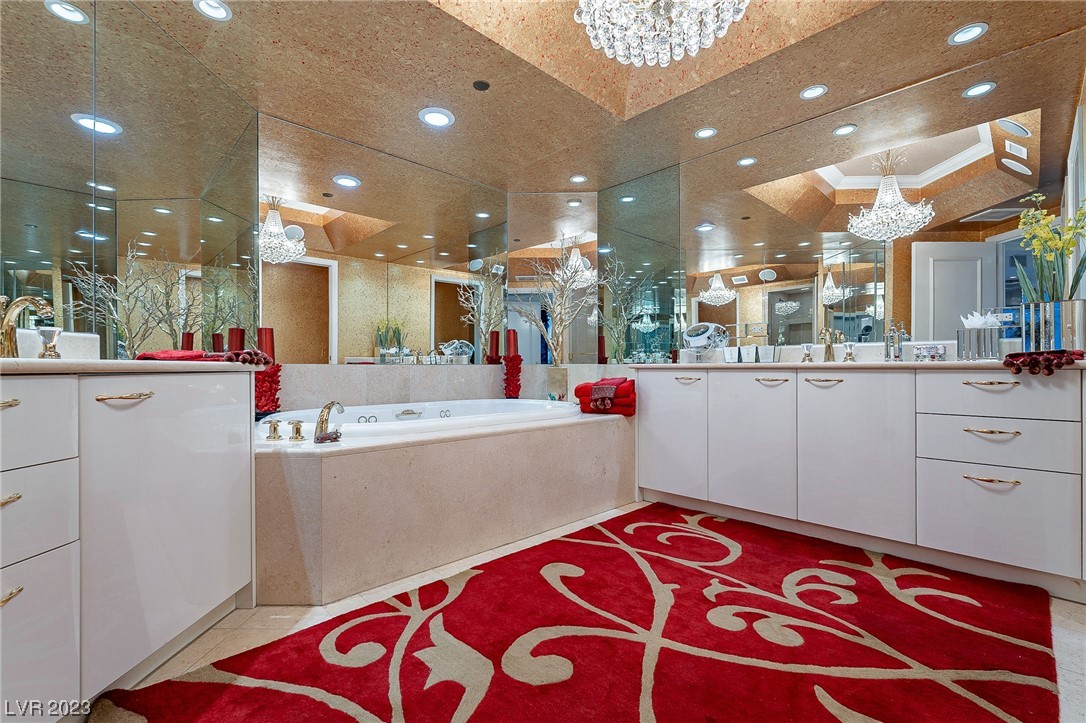 2747 Paradise Road Unit: 605