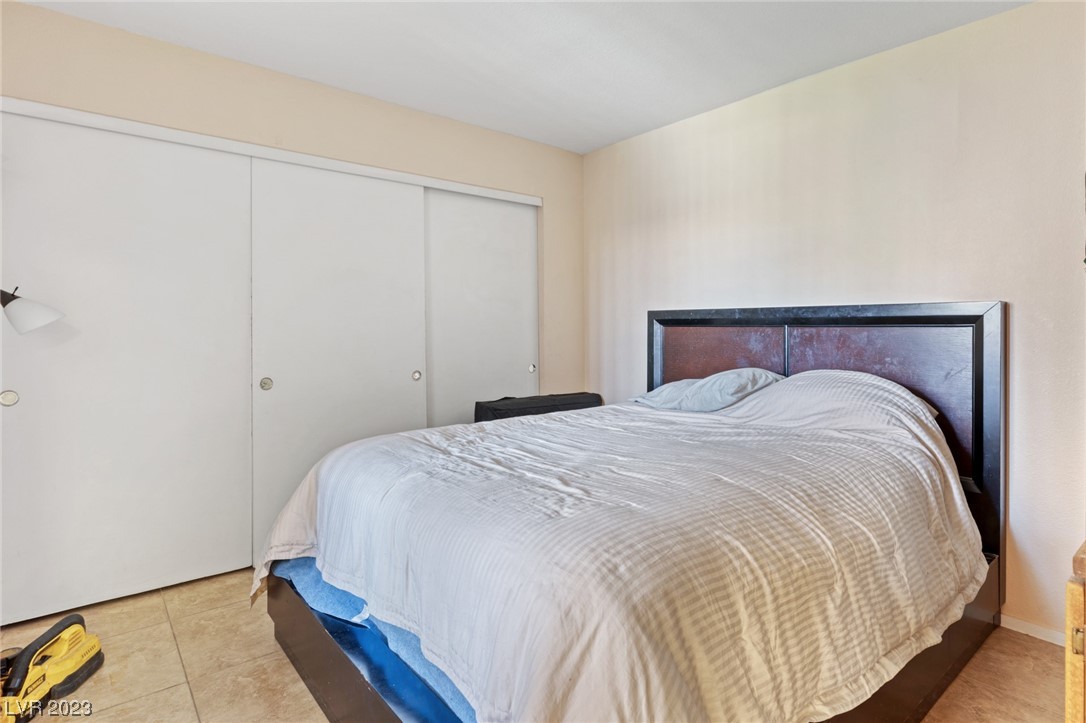 1150 N Buffalo Drive Unit: 1045