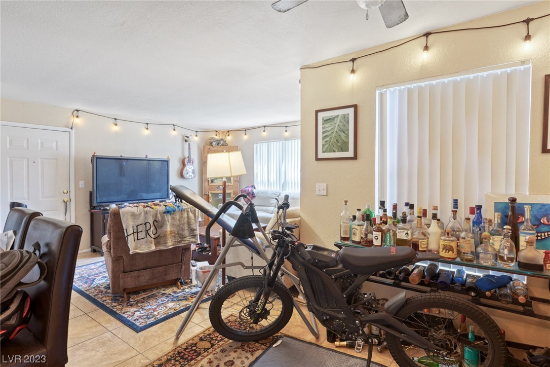 1150 N Buffalo Drive Unit: 1045