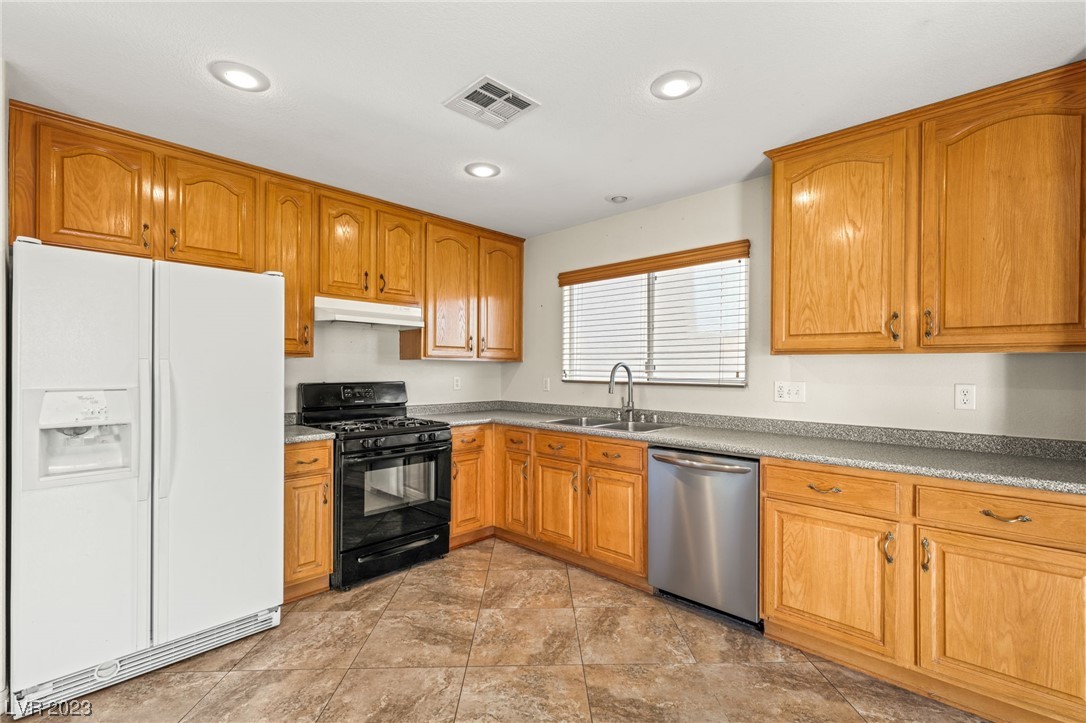 8408 Woodland Prairie Avenue