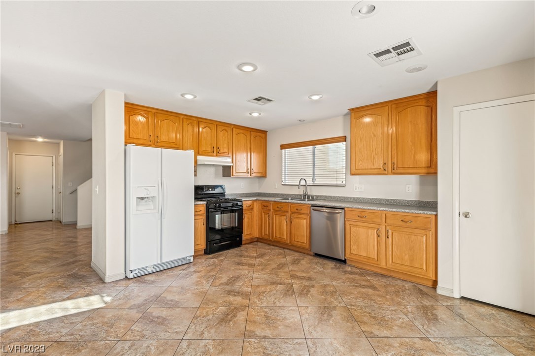 8408 Woodland Prairie Avenue