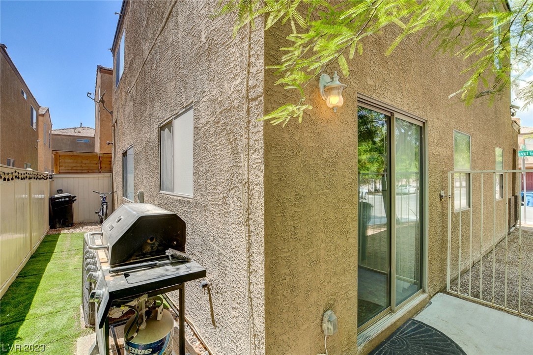 5789 Pavot Court