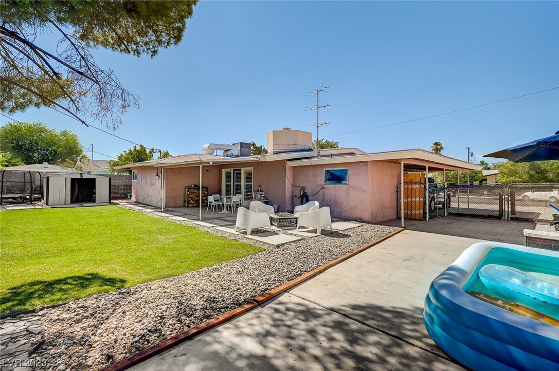 812 Griffith Avenue