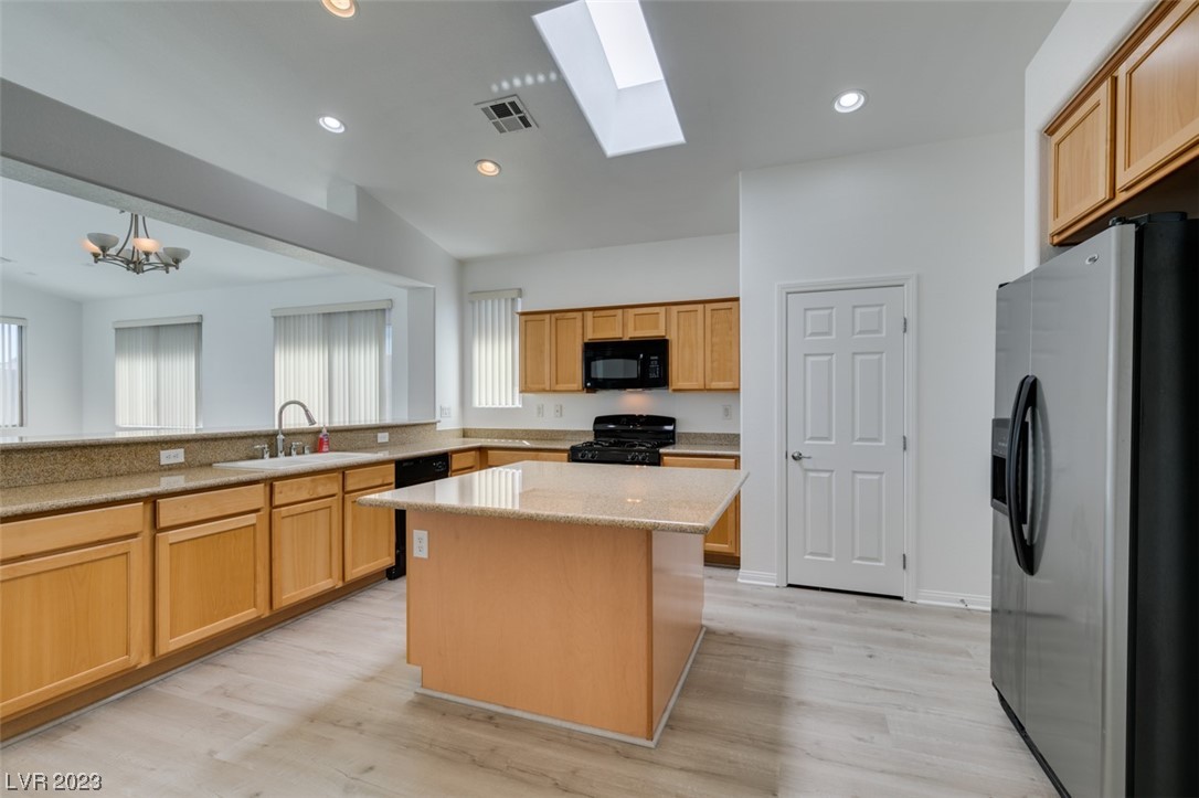 1006 Via Saint Andrea Place