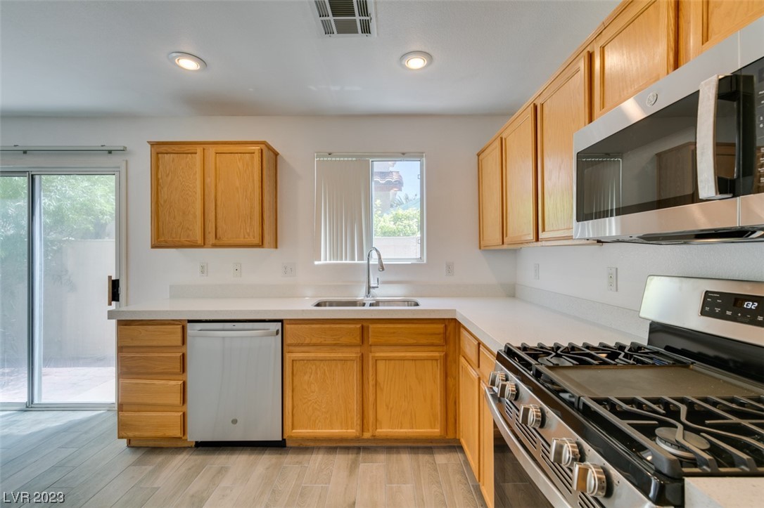 9337 Aventurine Court