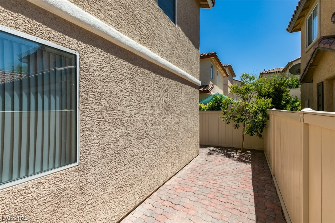 9337 Aventurine Court