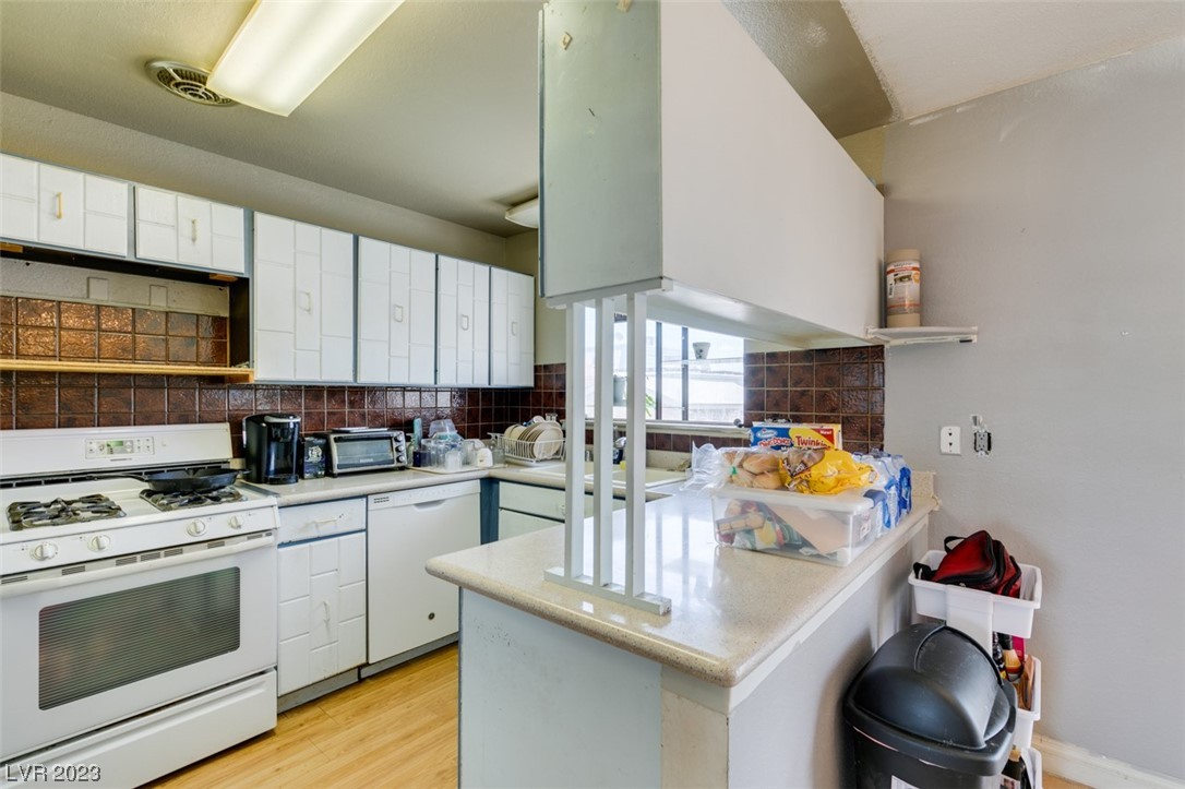 6945 Surrey Court
