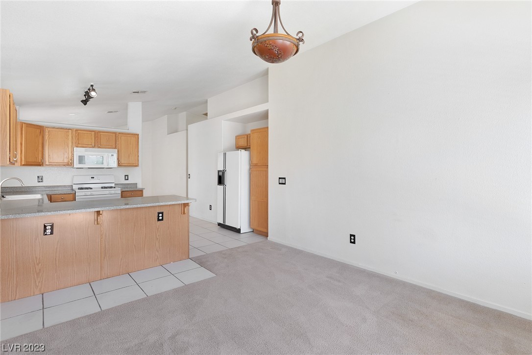 7932 Blue Charm Avenue