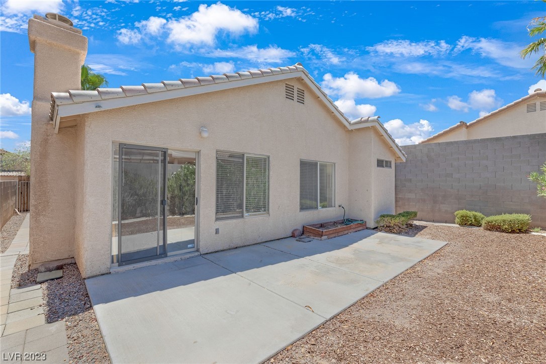 7932 Blue Charm Avenue