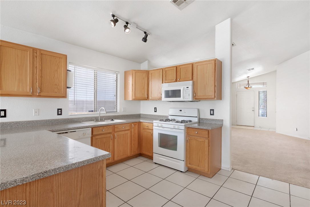 7932 Blue Charm Avenue