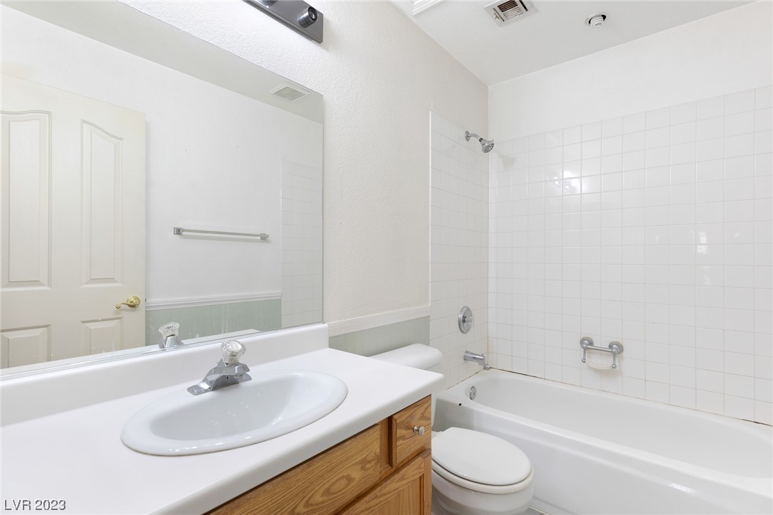 7932 Blue Charm Avenue