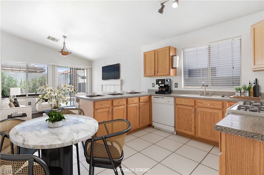 7932 Blue Charm Avenue