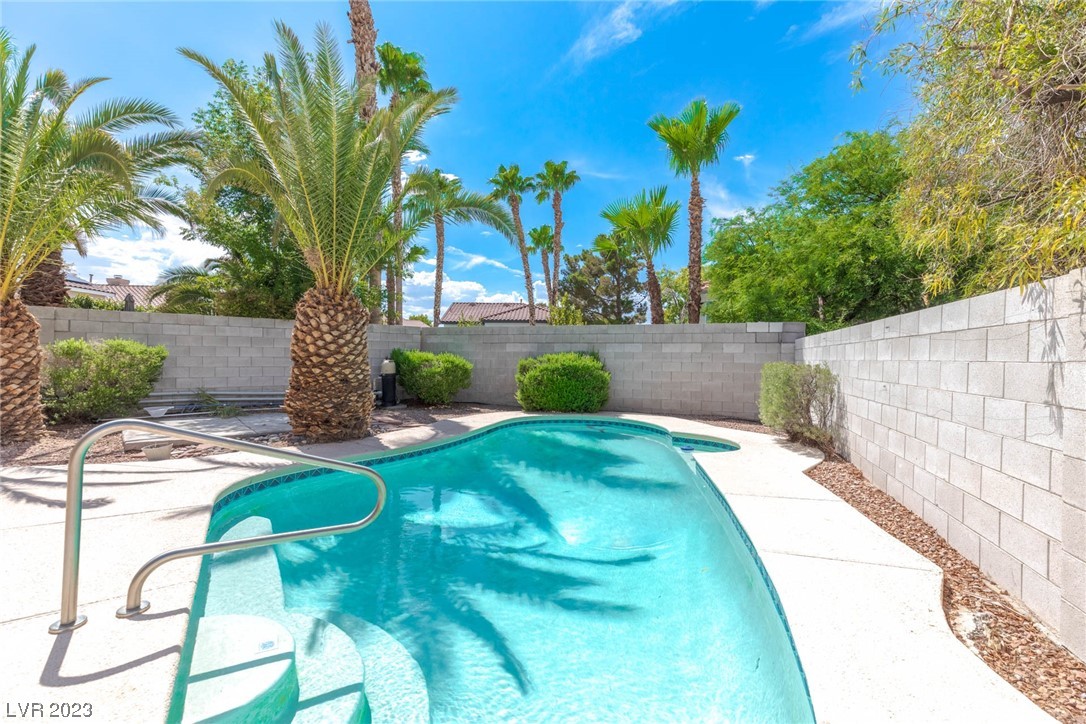 40 Tanglewood Drive