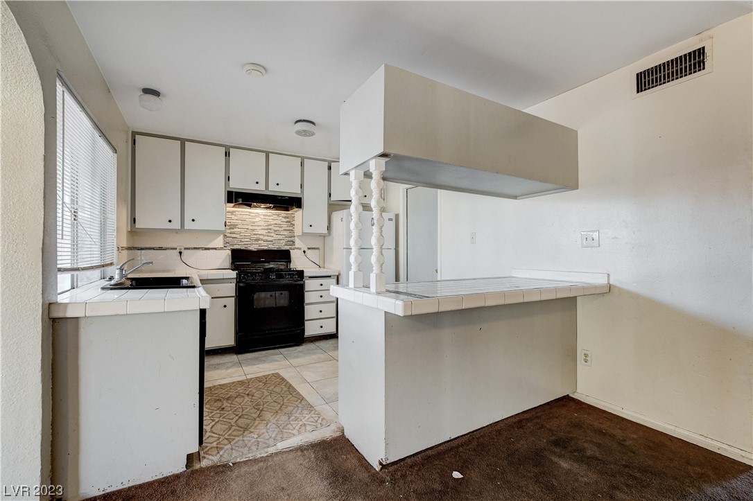 3300 Marionette Avenue