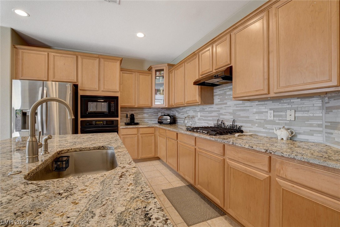 5411 Pinosa Court