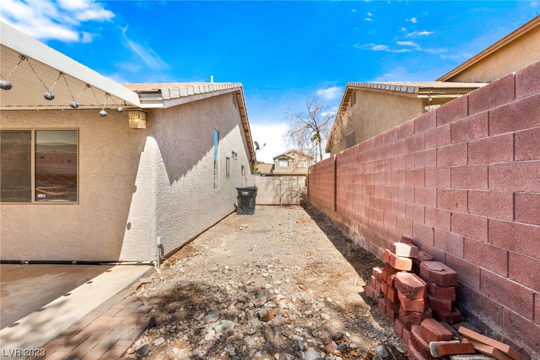 13 Woodcarver Street