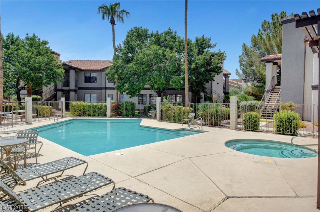 1575 W Warm Springs Road Unit: 1124