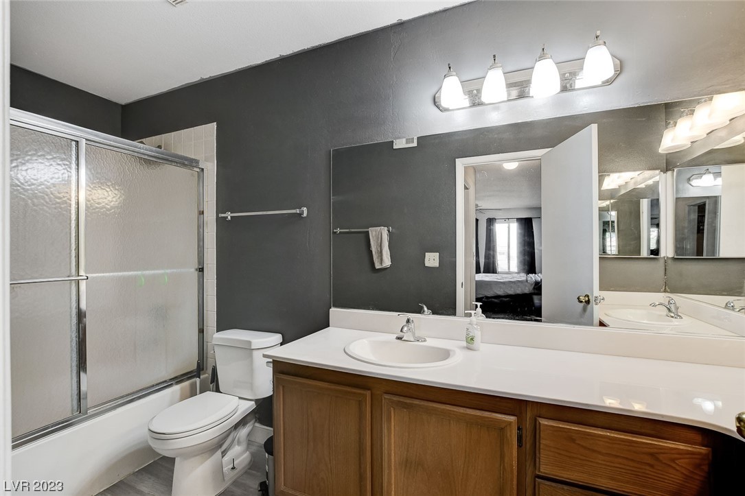 1575 W Warm Springs Road Unit: 1124