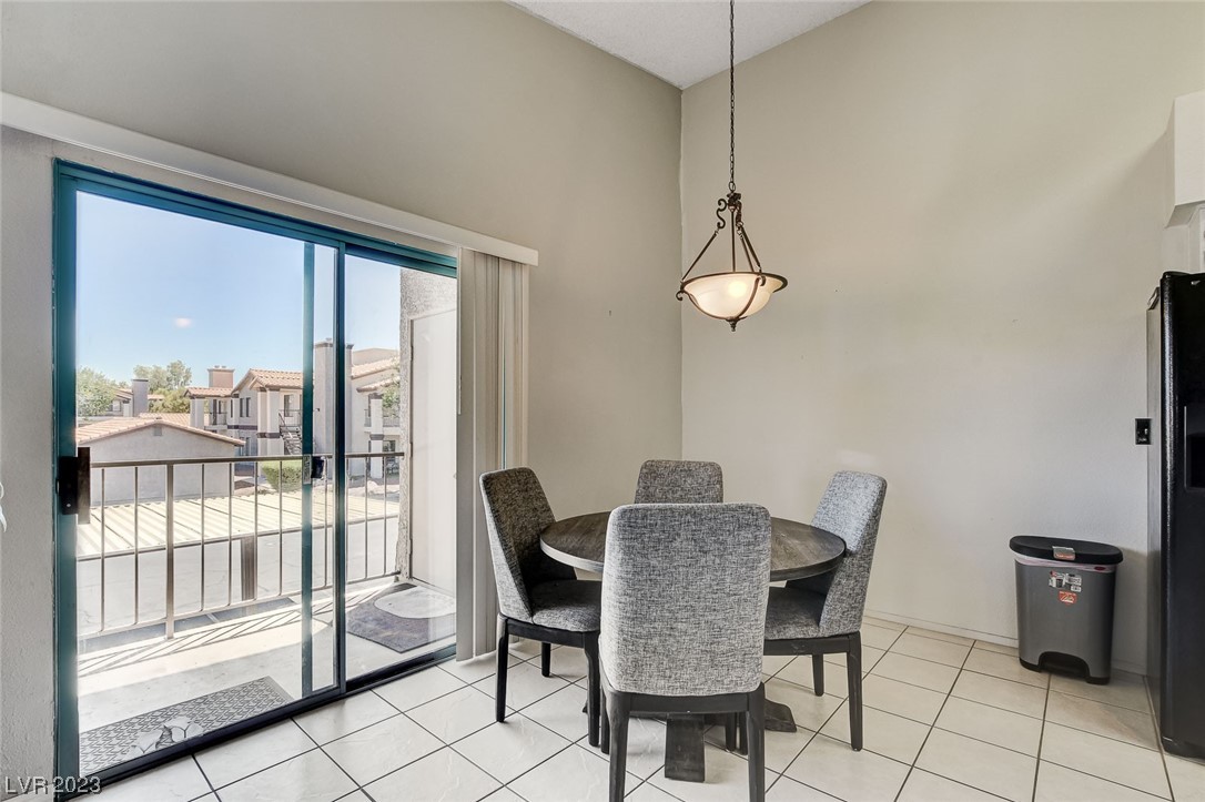 1575 W Warm Springs Road Unit: 1124
