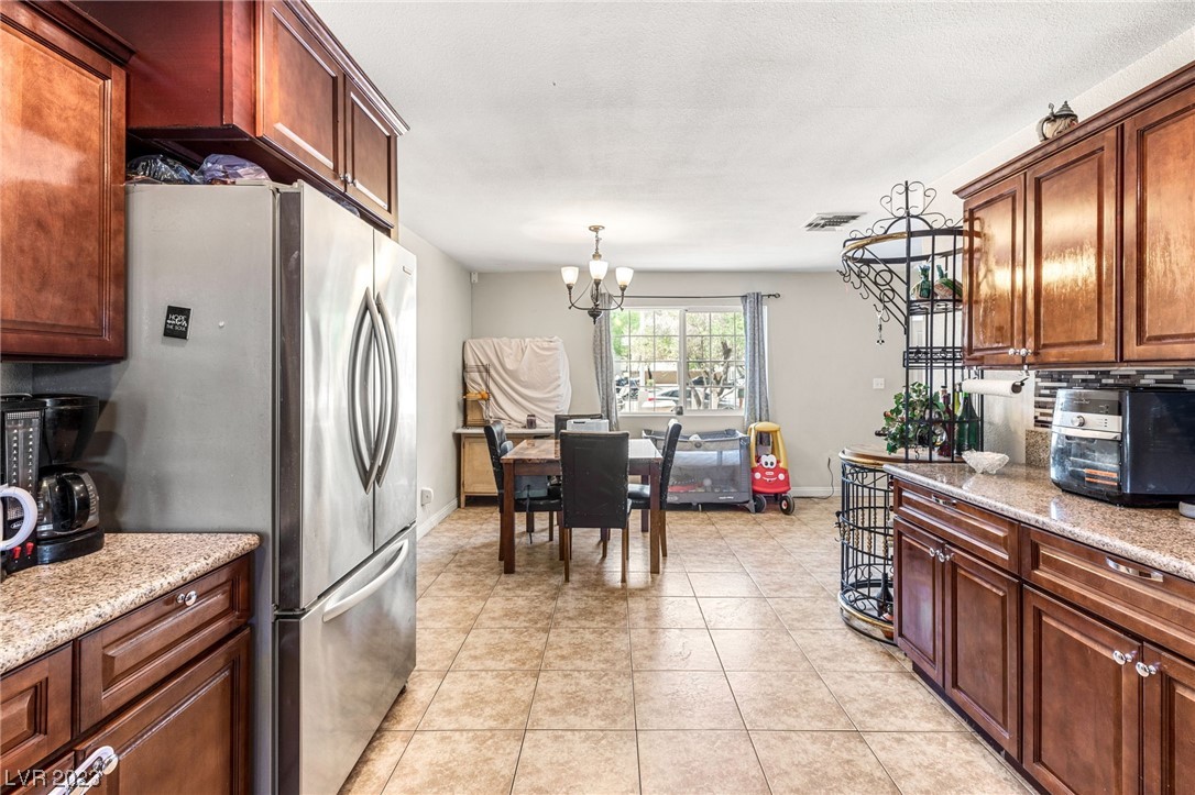 2890 S Sandhill Road