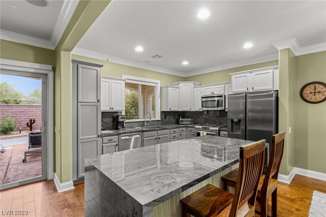 7086 Positano Hill Avenue