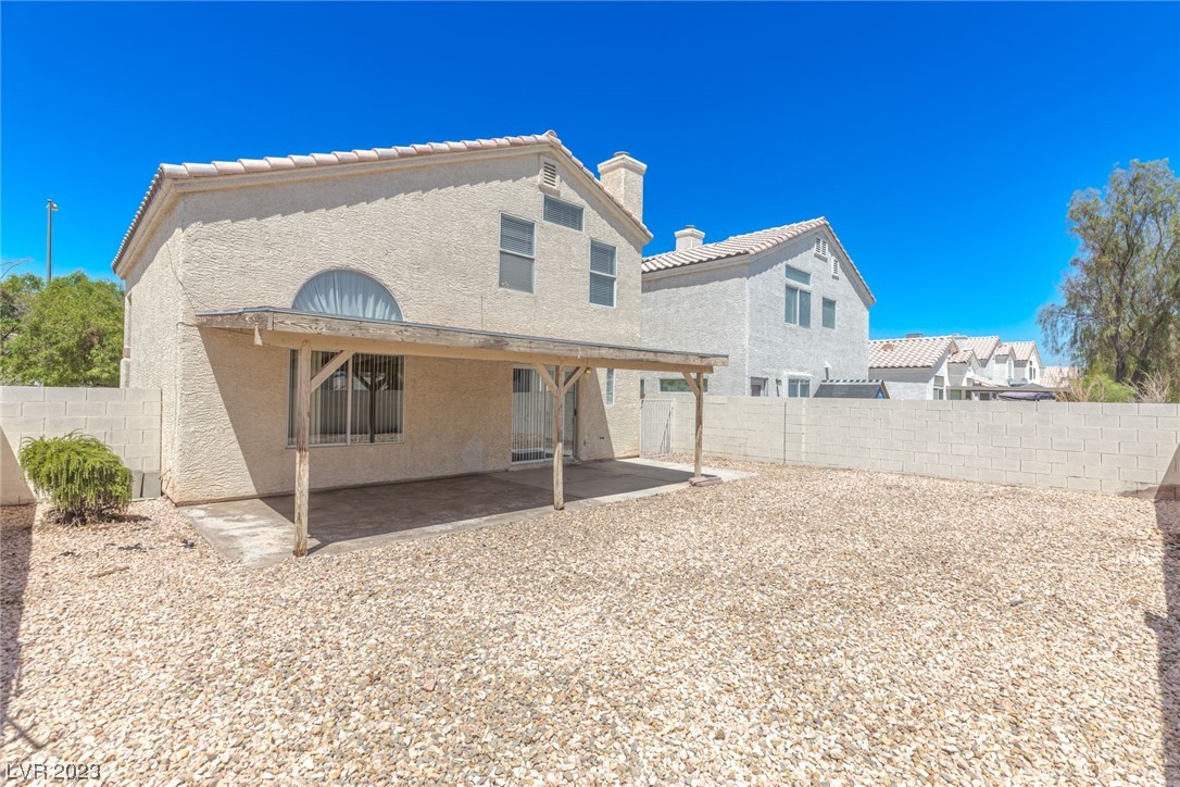 1728 Klamath Falls Way