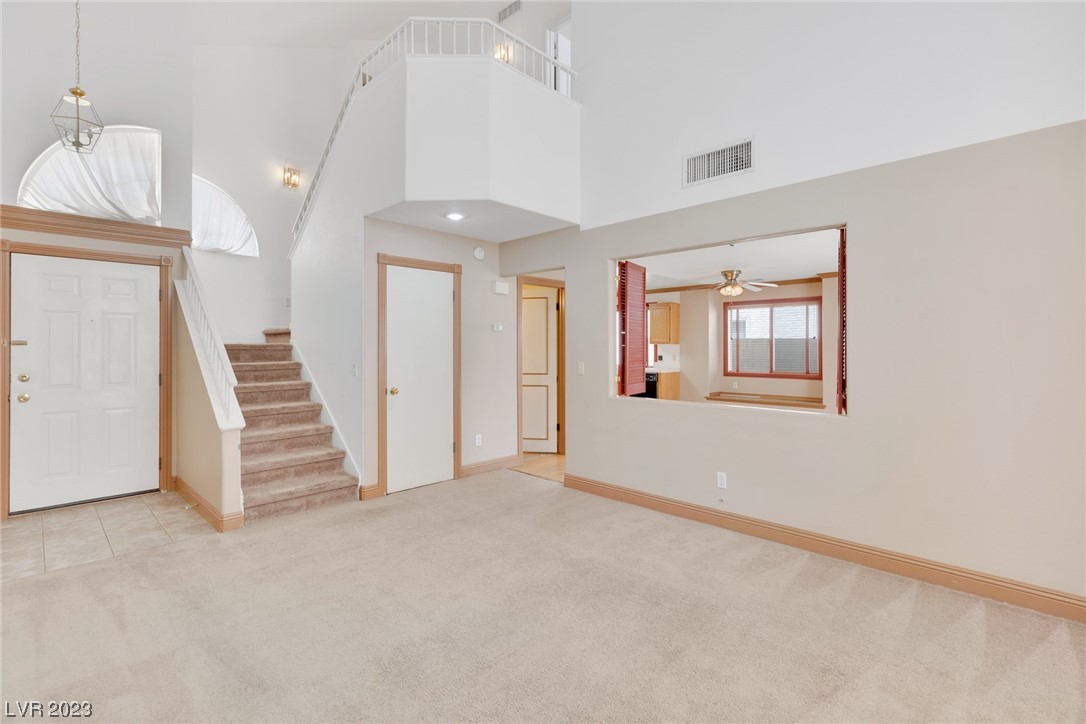 1728 Klamath Falls Way
