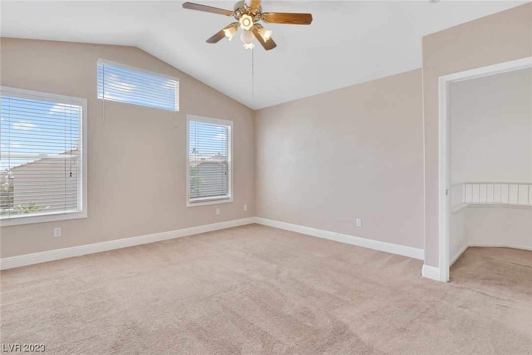 1728 Klamath Falls Way