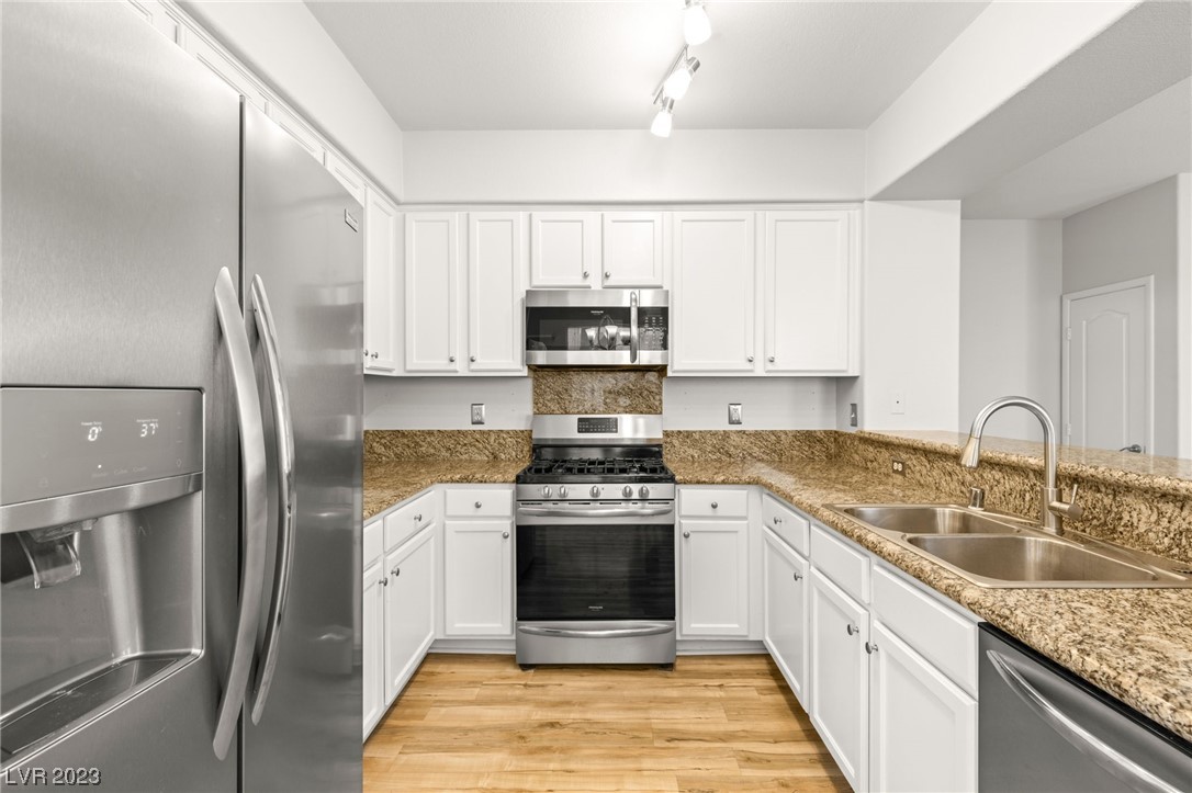 9901 Trailwood Drive Unit: 1124
