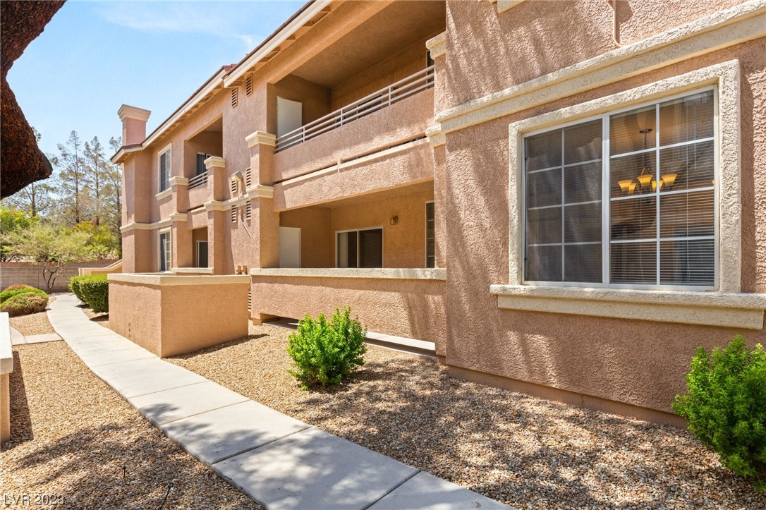 9901 Trailwood Drive Unit: 1124