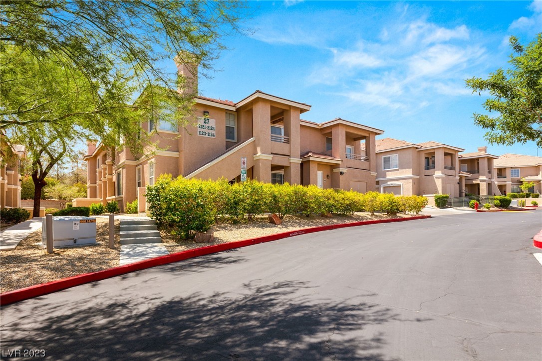 9901 Trailwood Drive Unit: 1124