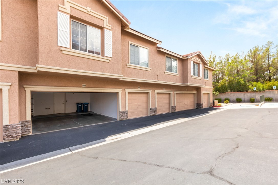 9901 Trailwood Drive Unit: 1124