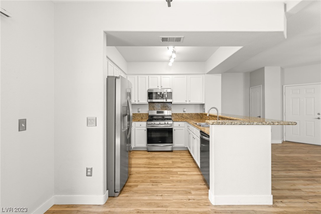 9901 Trailwood Drive Unit: 1124
