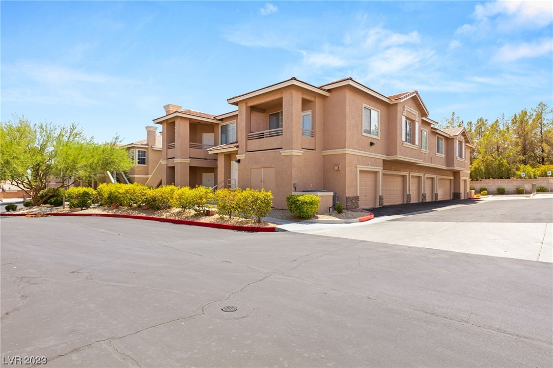 9901 Trailwood Drive Unit: 1124