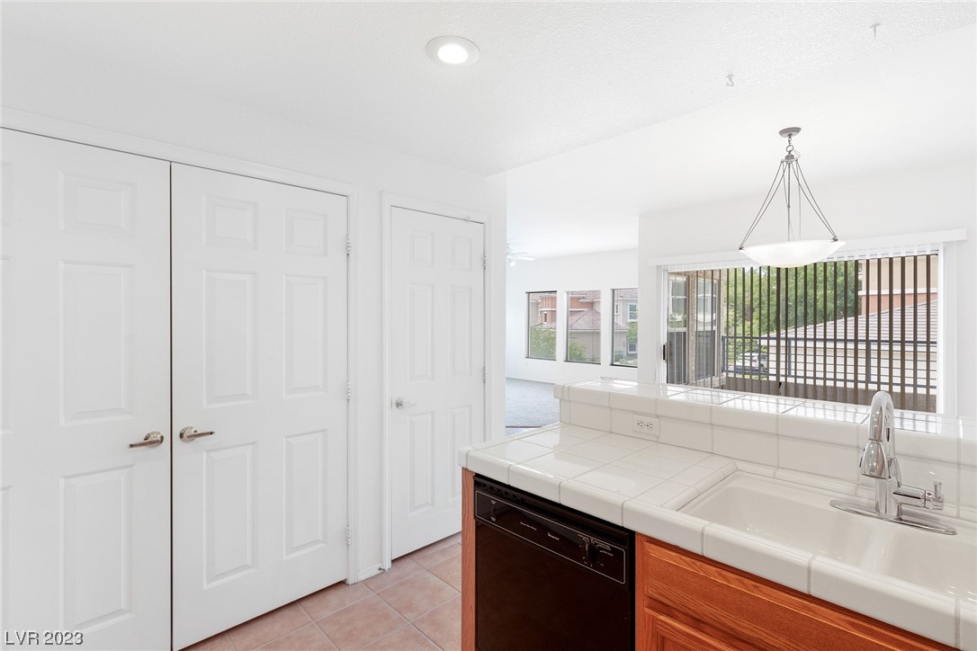10720 Amber Ridge Drive Unit: 203
