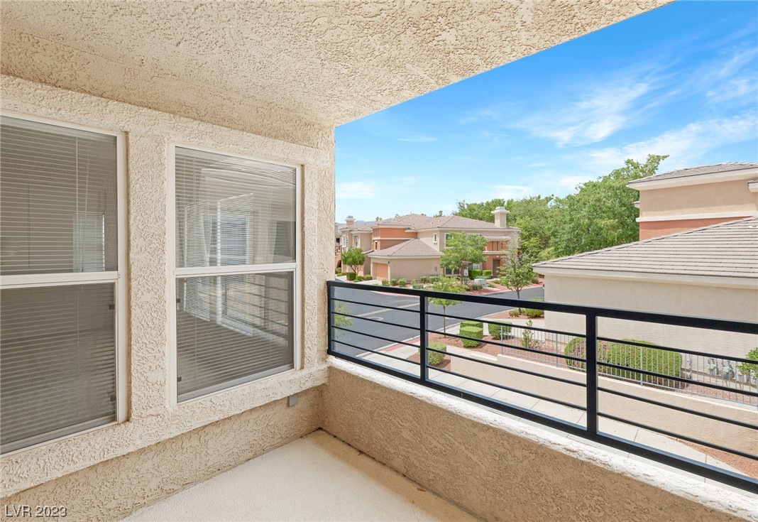 10720 Amber Ridge Drive Unit: 203