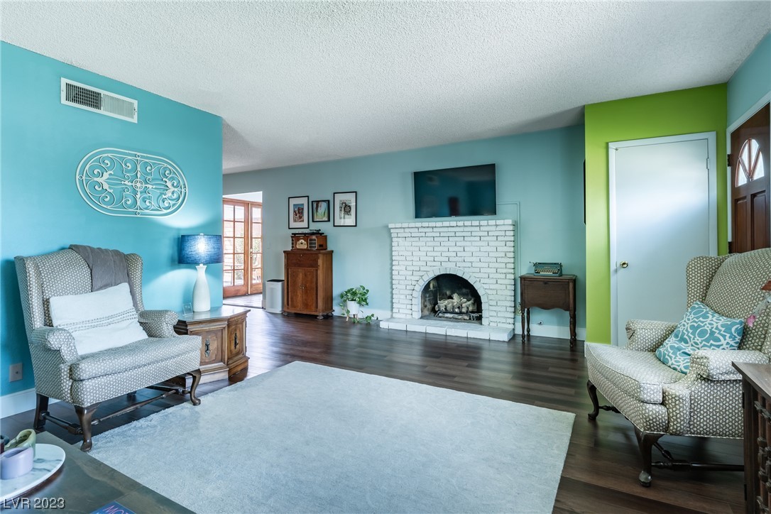 3571 Calvert Court