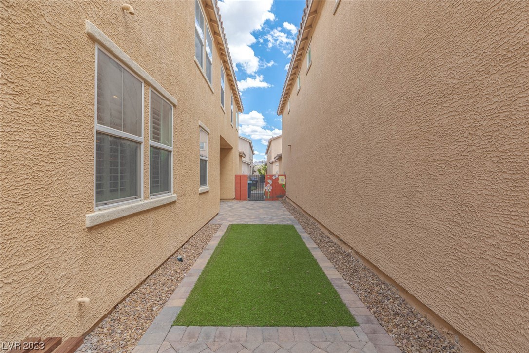 2354 Via Barranca Street