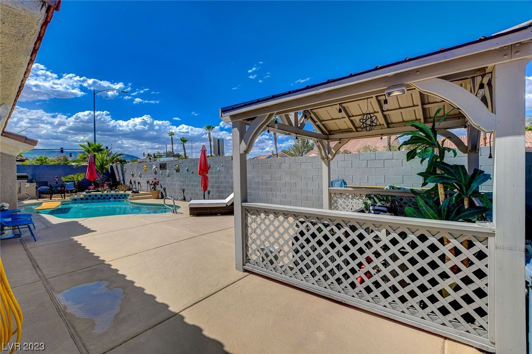 8324 Green Clover Avenue