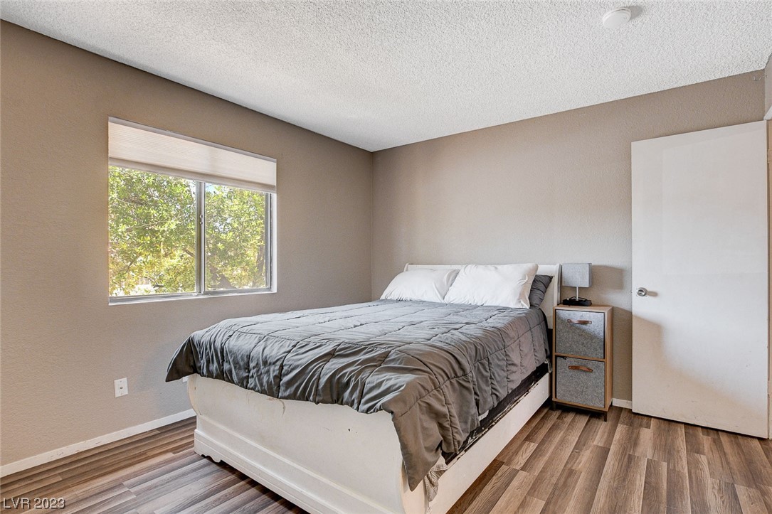 1120 Observation Drive Unit: 201