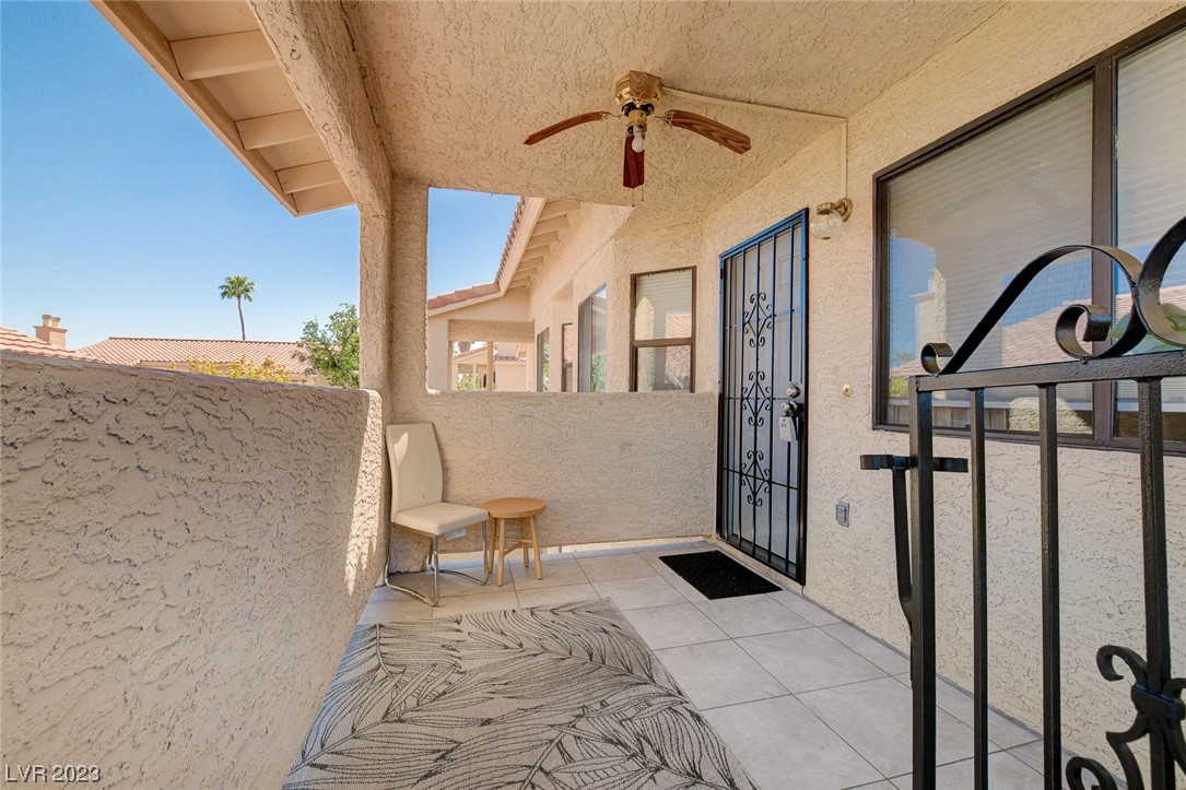 1120 Observation Drive Unit: 201