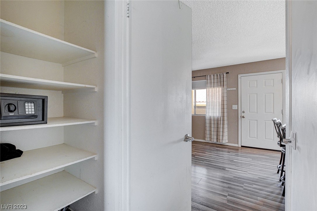 1120 Observation Drive Unit: 201