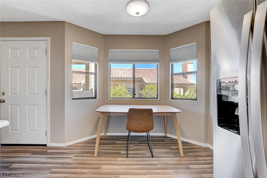 1120 Observation Drive Unit: 201