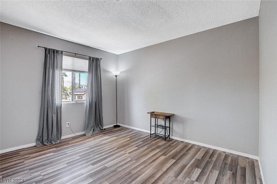 1120 Observation Drive Unit: 201