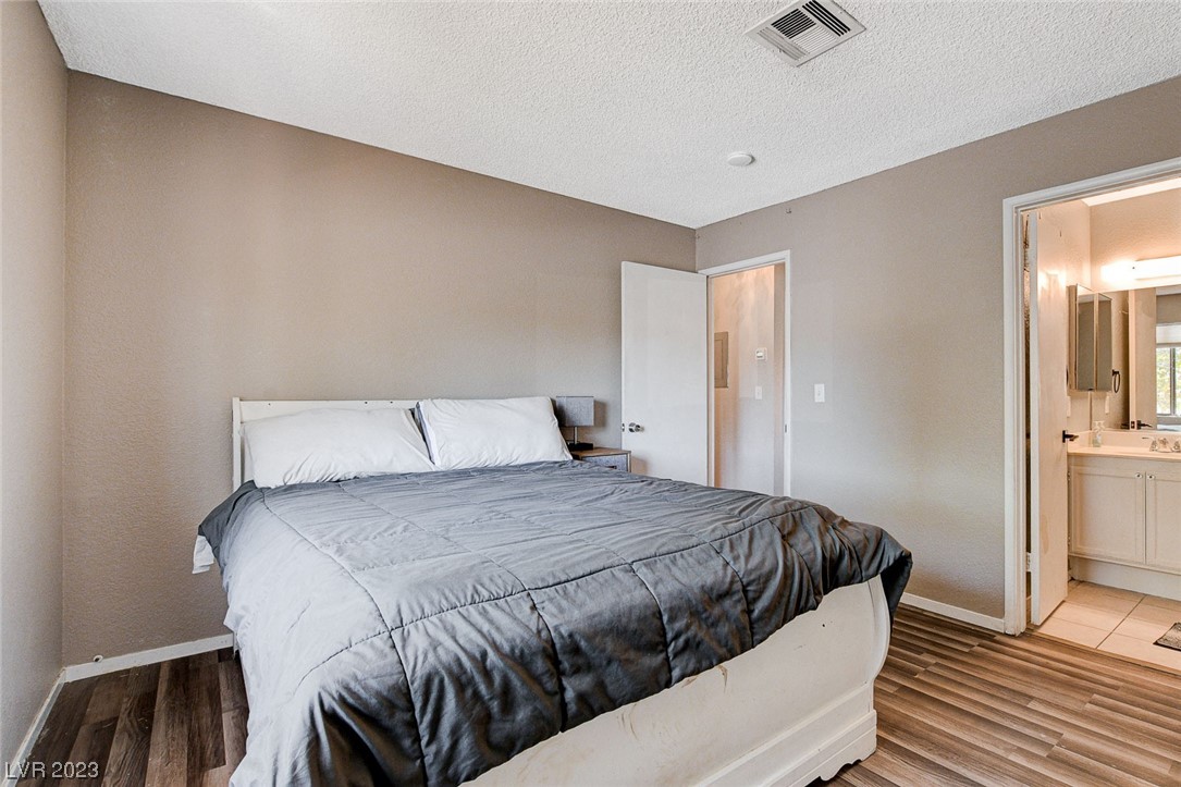 1120 Observation Drive Unit: 201