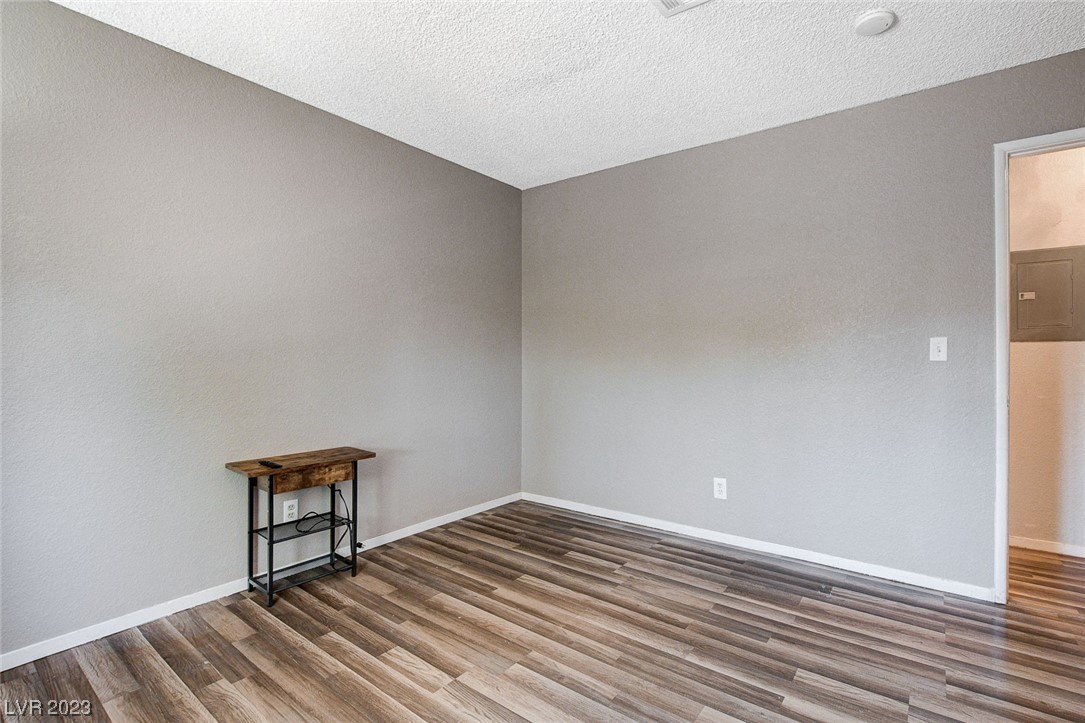 1120 Observation Drive Unit: 201