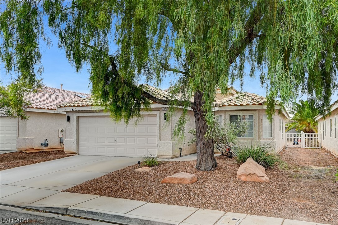 4922 Drifting Pebble Street