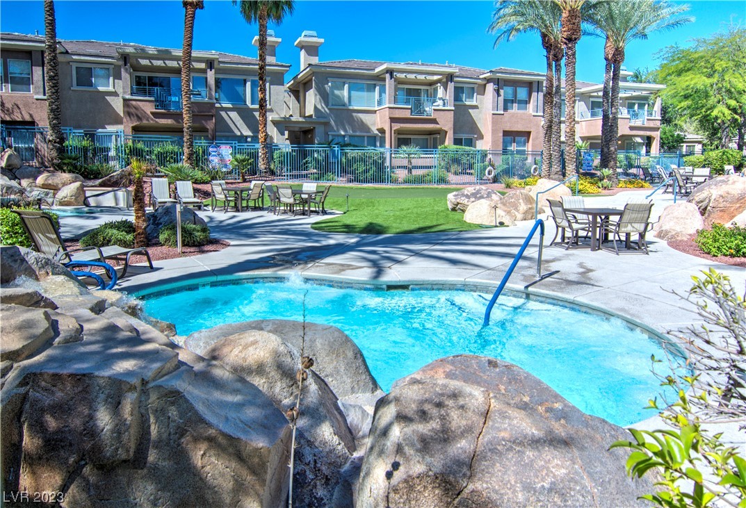 10830 Amber Ridge Drive 101