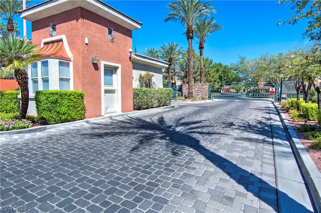 10830 Amber Ridge Drive 101